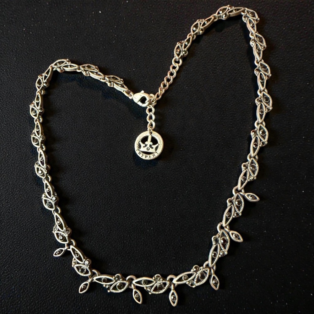 Vintage Trifari Black Rhinestone Necklace Gold Filigree Eye Motif Designer State